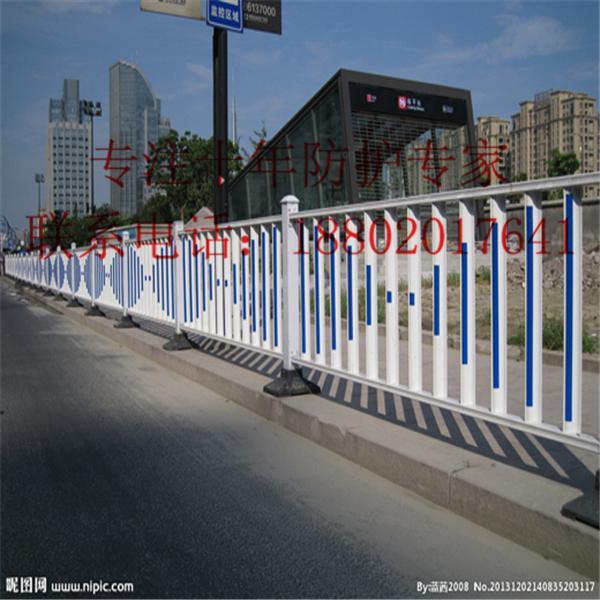 文昌马路安全栏现货 澄迈市政护栏供应 保亭公路栏杆厂家