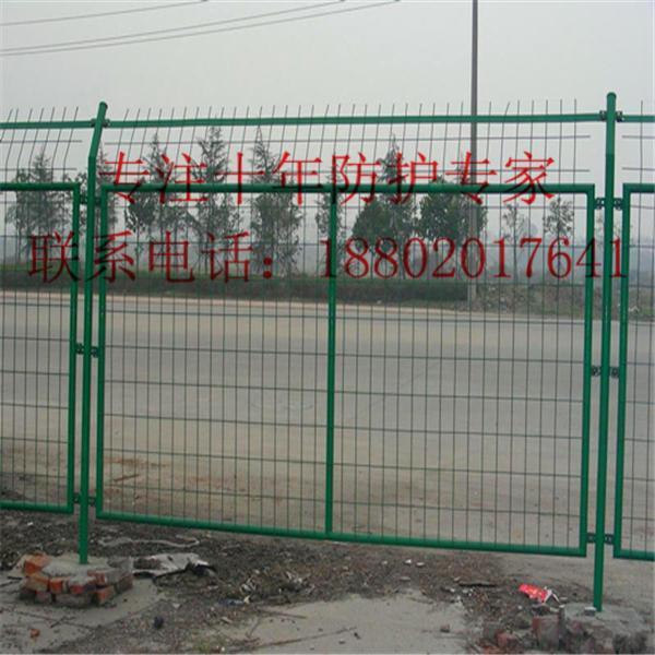 楚雄绿化带铁丝网批发 昆明公路隔离网价格 云南市政护栏网厂家